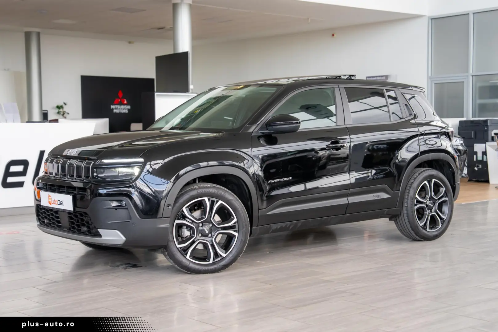 Jeep Avenger 1.2 e-Hybrid e-DCS  Summit