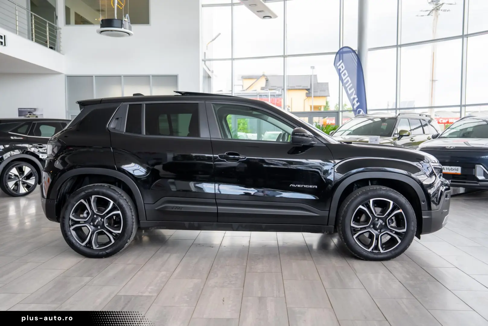 Jeep Avenger 1.2 e-Hybrid e-DCS  Summit
