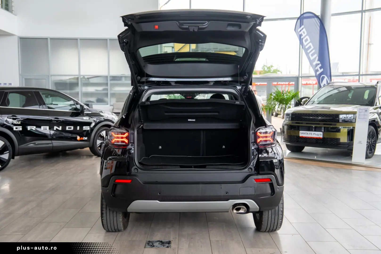 Jeep Avenger 1.2 e-Hybrid e-DCS  Summit