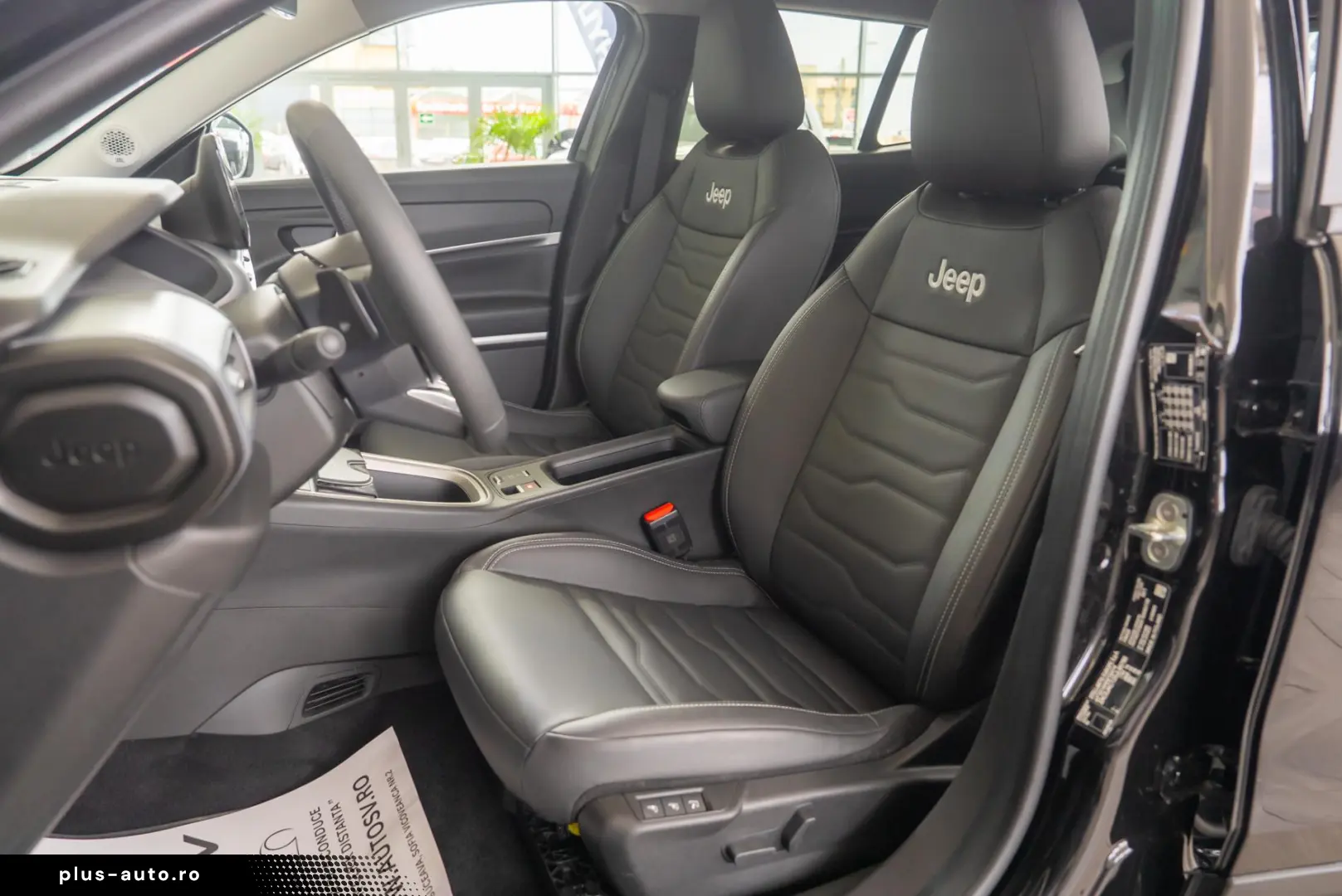 Jeep Avenger 1.2 e-Hybrid e-DCS  Summit