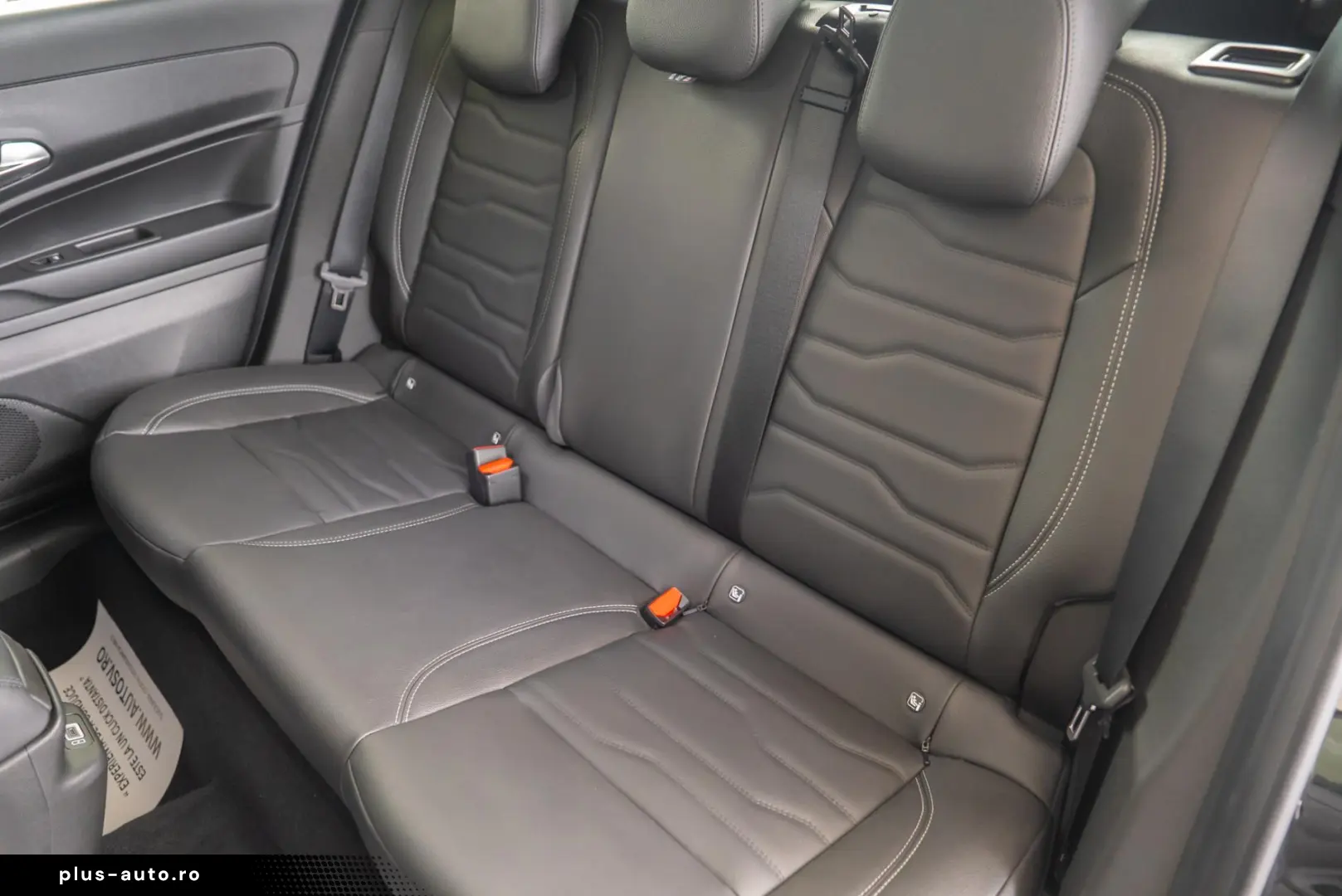 Jeep Avenger 1.2 e-Hybrid e-DCS  Summit