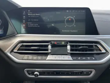 BMW X5 xDr 30dA M SPORT LivePro AdLED Pano AHK 22