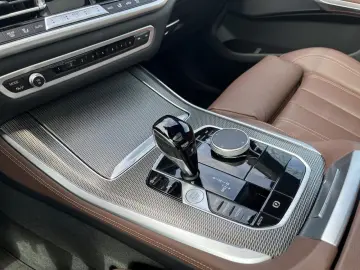 BMW X5 xDr 30dA M SPORT LivePro AdLED Pano AHK 22
