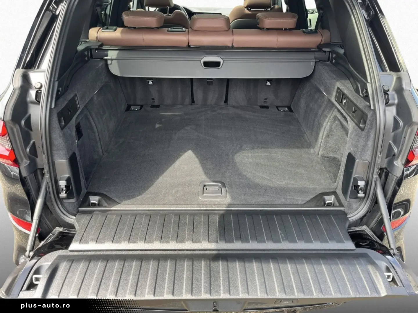 BMW X5 xDr 30dA M SPORT LivePro AdLED Pano AHK 22