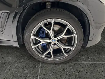 BMW X5 xDrive30d M Sportpaket Pano HUD STHZ