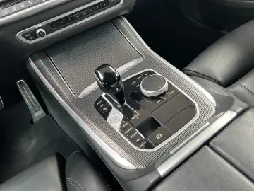 BMW X5 xDrive30d M Sport AHK Pano Head-Up DAProf.