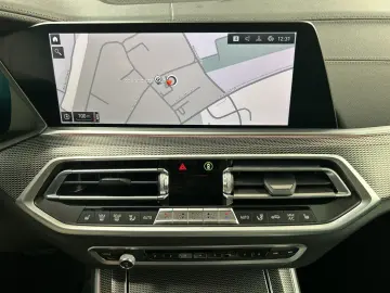 BMW X5 xDrive30d M Sport AHK Pano Head-Up DAProf.