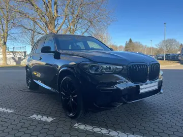 BMW X5 30d M-Sport xDrive Panorama AHK Navi Leder