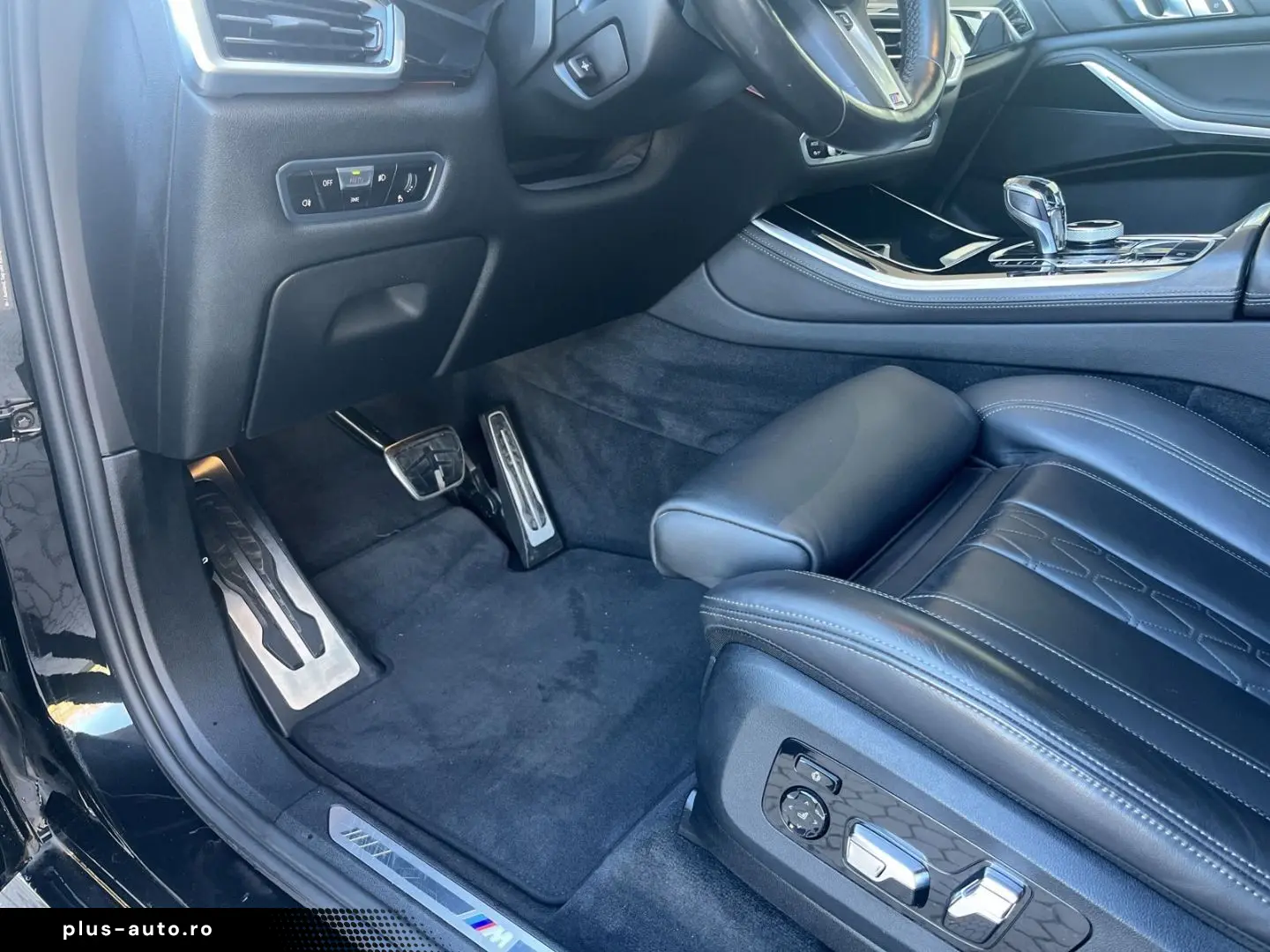 BMW X5 30d M-Sport xDrive Panorama AHK Navi Leder
