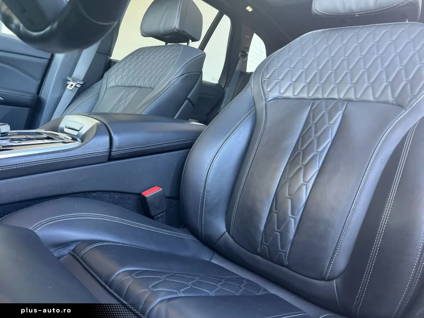 BMW X5 30d M-Sport xDrive Panorama AHK Navi Leder