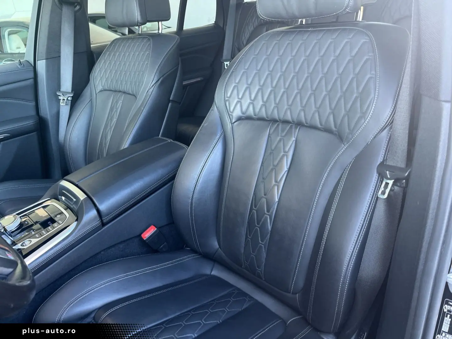BMW X5 30d M-Sport xDrive Panorama AHK Navi Leder