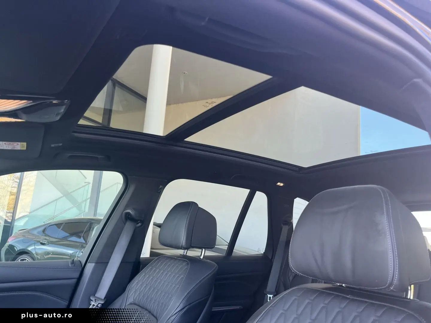 BMW X5 30d M-Sport xDrive Panorama AHK Navi Leder