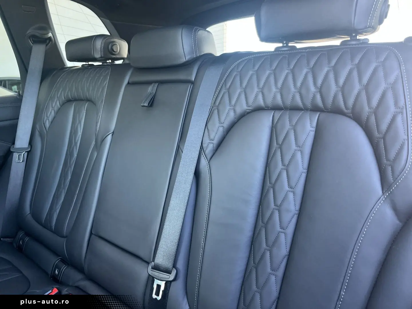 BMW X5 30d M-Sport xDrive Panorama AHK Navi Leder