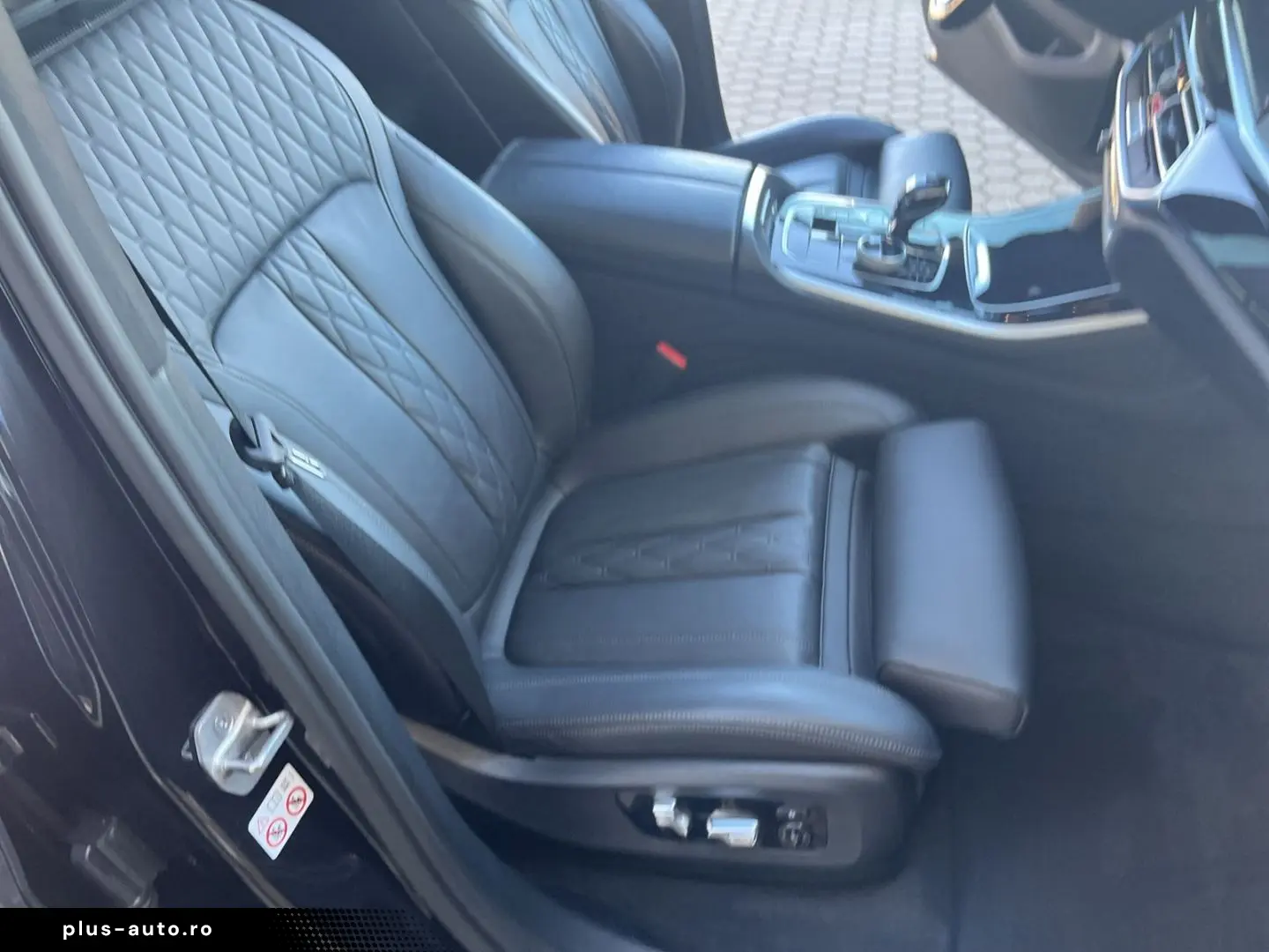 BMW X5 30d M-Sport xDrive Panorama AHK Navi Leder