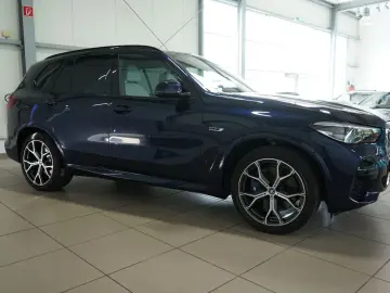 BMW X5 xDrive45e M Sport AHK Pano Merino Komfortsitz