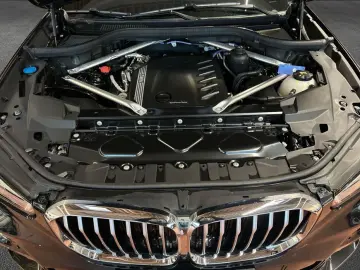 BMW X5 xDrive40d  M-Paket  AHK  SHZ