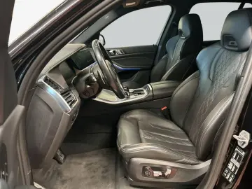 BMW X5 xDrive40d  M-Paket  AHK  SHZ