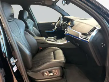 BMW X5 xDrive40d  M-Paket  AHK  SHZ