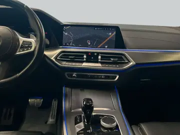 BMW X5 xDrive40d  M-Paket  AHK  SHZ