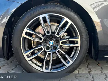 BMW 520d A xDrive Tou M Sport AHK DA  Standh
