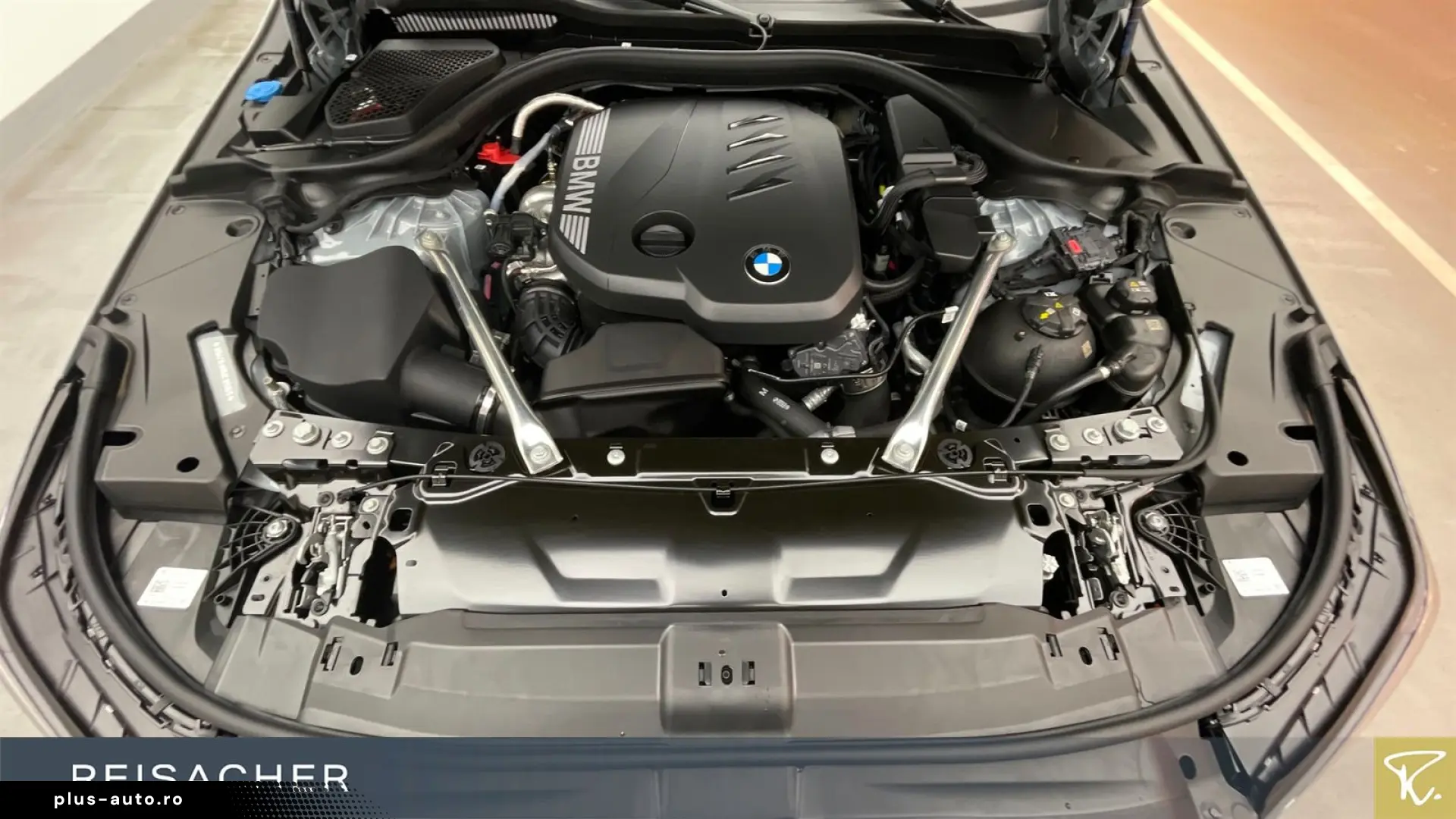 BMW 520d A xDrive Tou M-Sport AHK Sitzbelü Standh