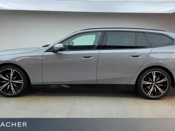 BMW 520d A xDrive Tou M-Sport AHK Sitzbelü Standh