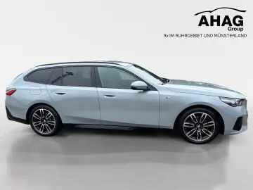BMW 520d xDrive Tour. M Sport AHK Standhzg 360  4xSH