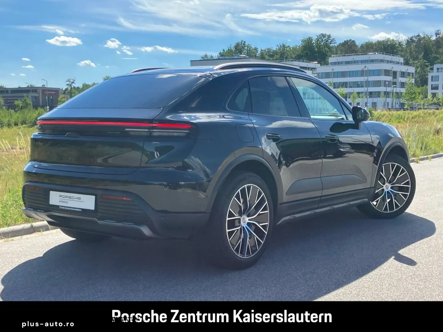 PORSCHE Macan Hinterachslenkung BOSE Luftfederung 21-Zol