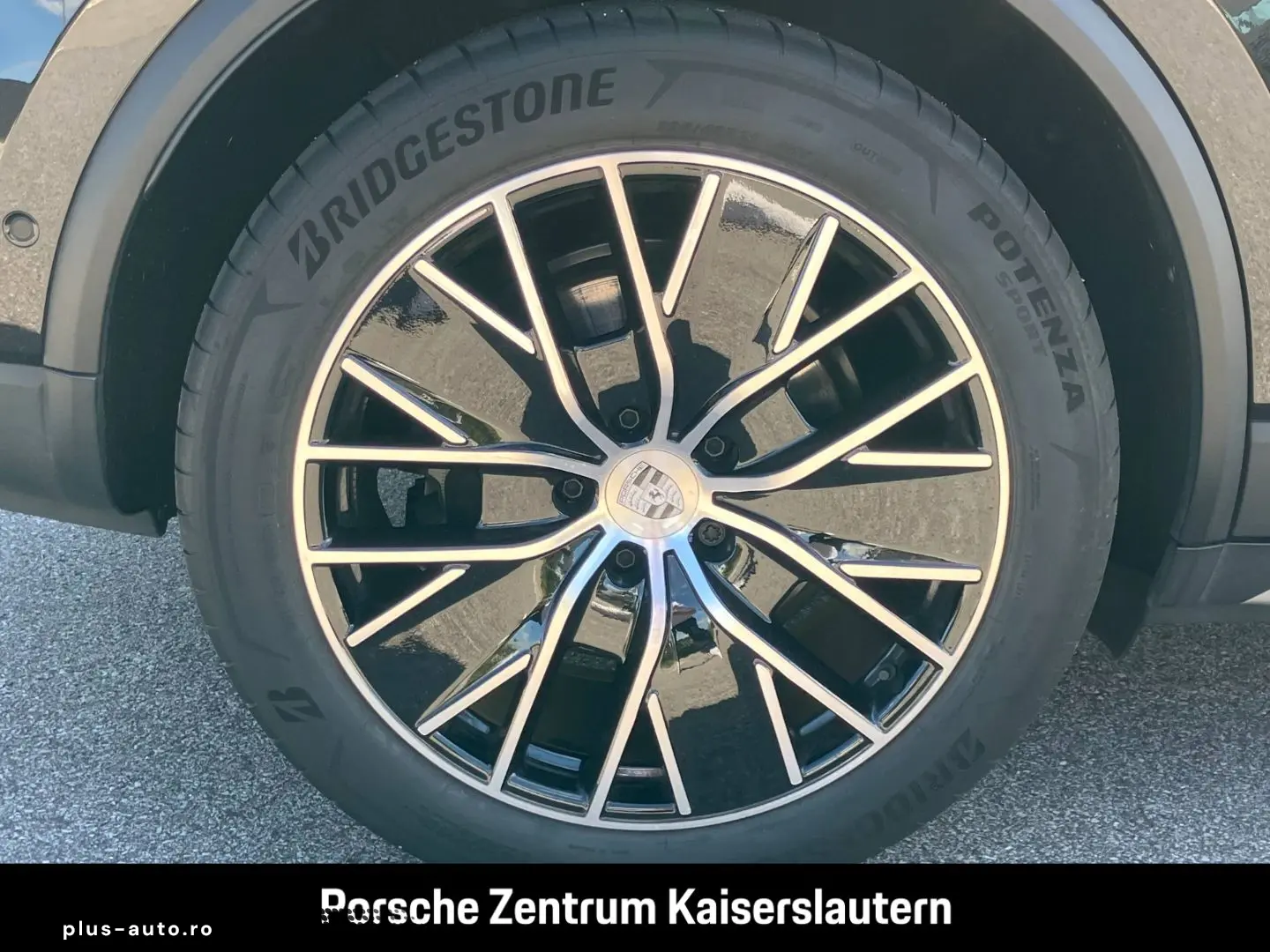 PORSCHE Macan Hinterachslenkung BOSE Luftfederung 21-Zol