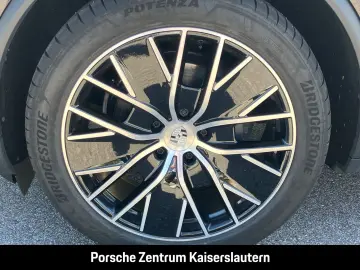 PORSCHE Macan Hinterachslenkung BOSE Luftfederung 21-Zol