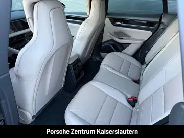 PORSCHE Macan Hinterachslenkung BOSE Luftfederung 21-Zol