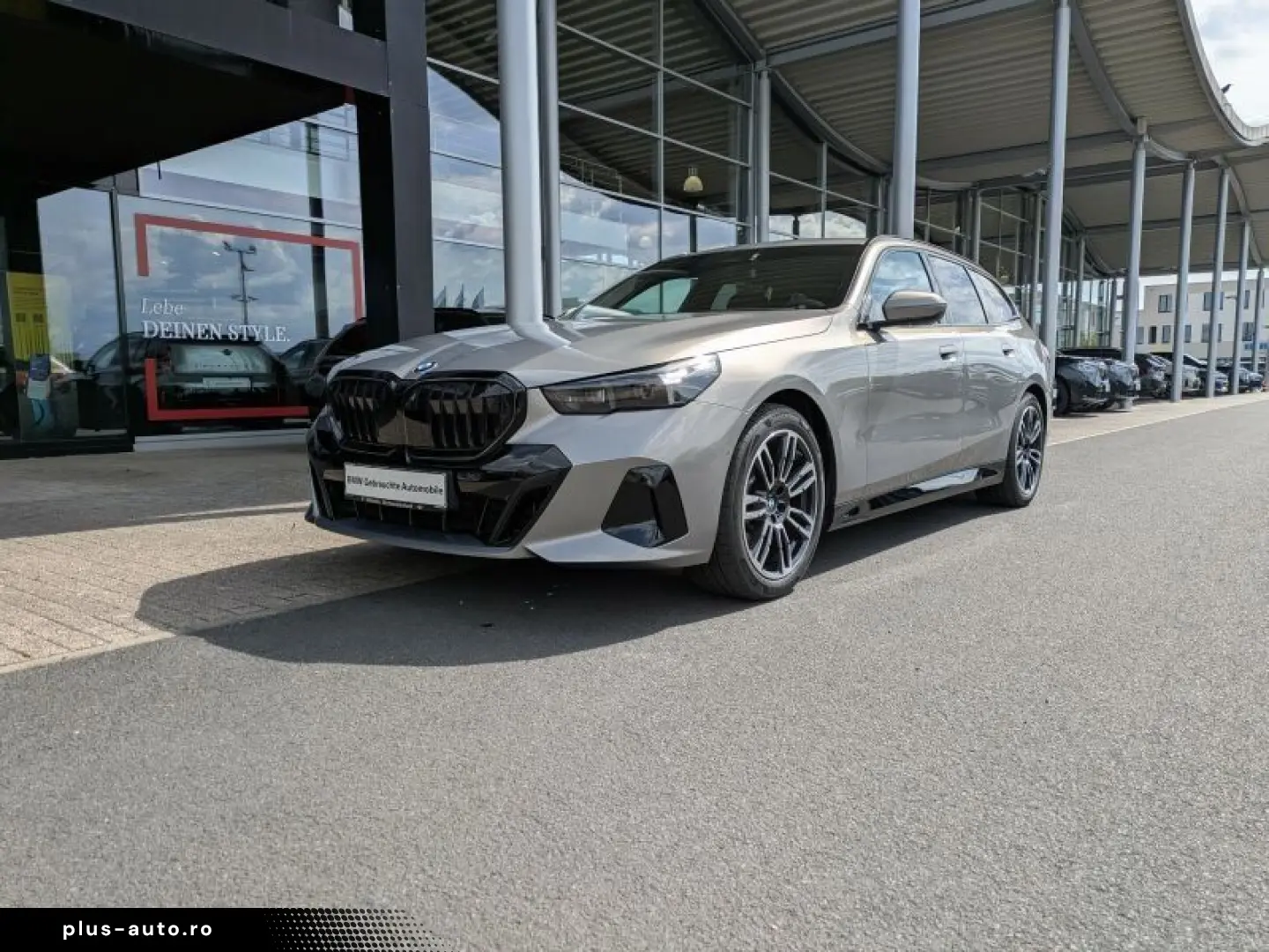 BMW 520d xDrive Tour. M Sport Park.Ass.Plus. AHK.
