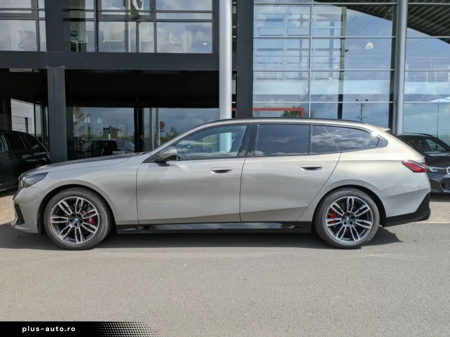 BMW 520d xDrive Tour. M Sport Park.Ass.Plus. AHK.
