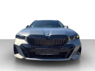 BMW 520d xDrive Touring M Sport ParkAs DriveAs LED