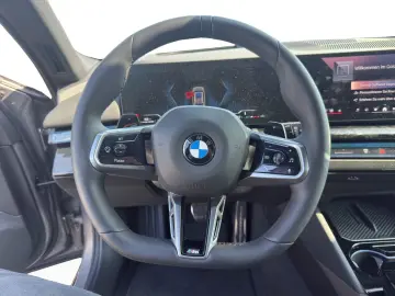 BMW 520d xDrive Touring M Sport ParkAs DriveAs LED