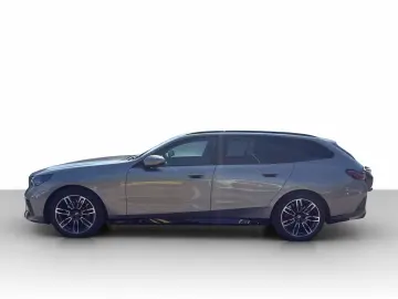 BMW 520d xDrive Touring M Sport ParkAs DriveAs LED