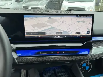 BMW 520d xDrive M Sport 20  AHK Pano Standhzg H K