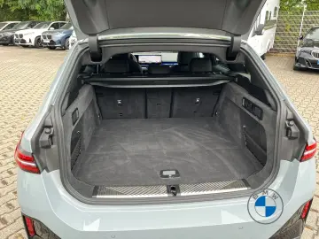 BMW 520d xDrive M Sport 20  AHK Pano Standhzg H K