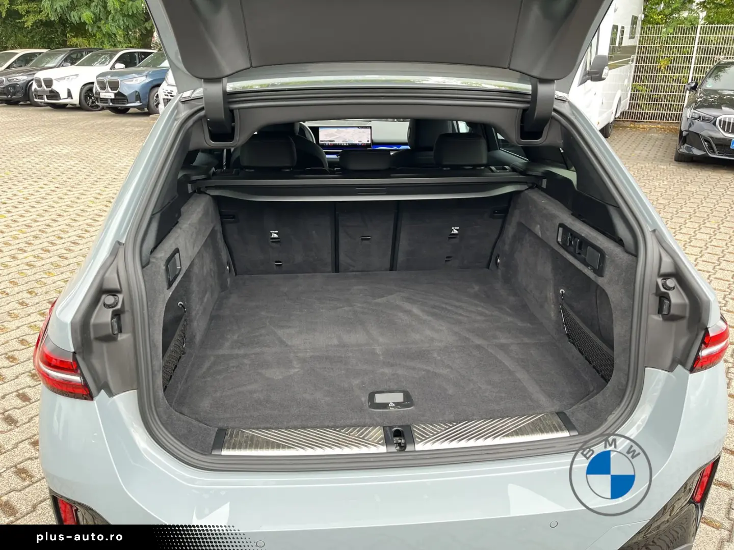 BMW 520d xDrive M Sport 20  AHK Pano Standhzg H K