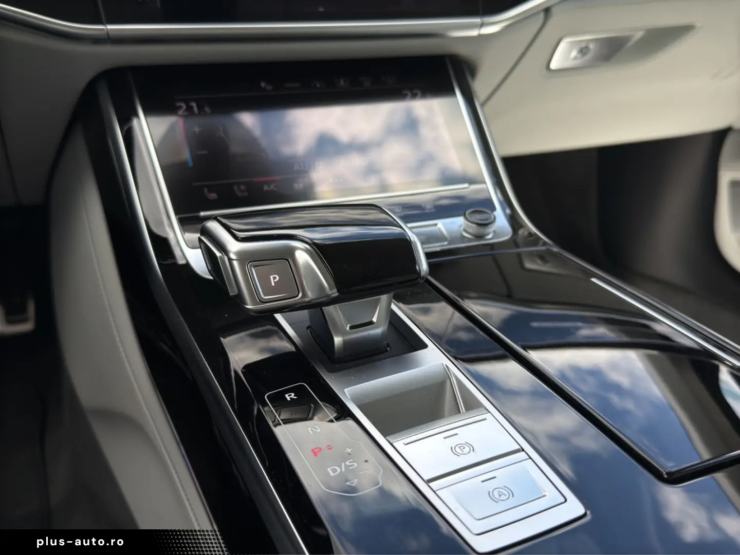 AUDI A8 L 60 TFSI e Tiptronic S-Line HD Matrix Panora