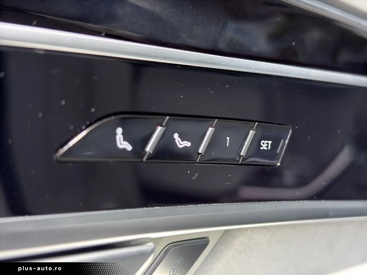 AUDI A8 L 60 TFSI e Tiptronic S-Line HD Matrix Panora