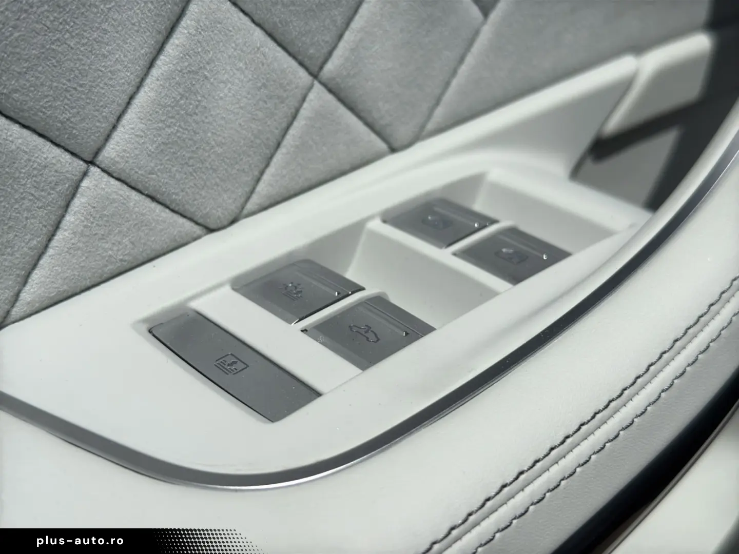 AUDI A8 L 60 TFSI e Tiptronic S-Line HD Matrix Panora