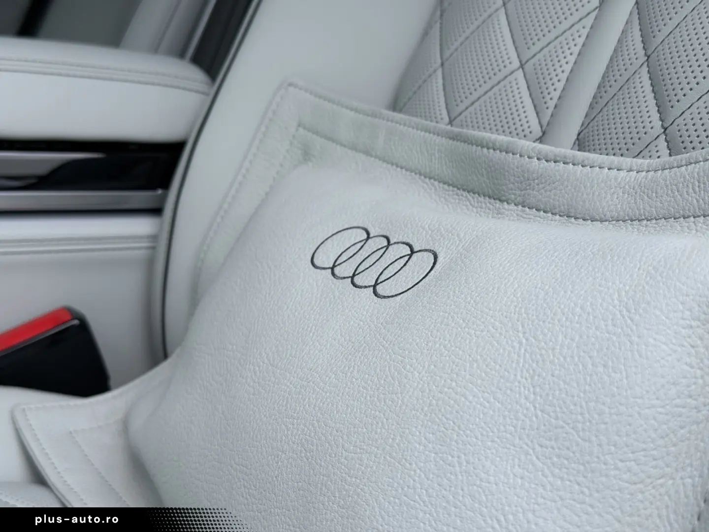 AUDI A8 L 60 TFSI e Tiptronic S-Line HD Matrix Panora