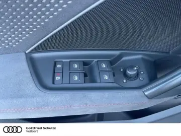 AUDI RS3 Sportback quattro 294(400) kW(PS) S tronic