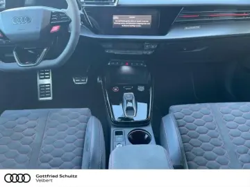 AUDI RS3 Sportback quattro 294(400) kW(PS) S tronic