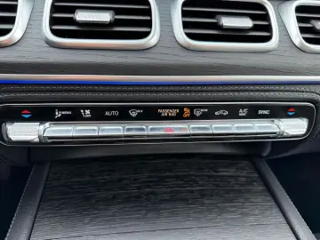 MERCEDES-BENZ GLE 450 4Matic AMG Line Burmester 360 LED Navi