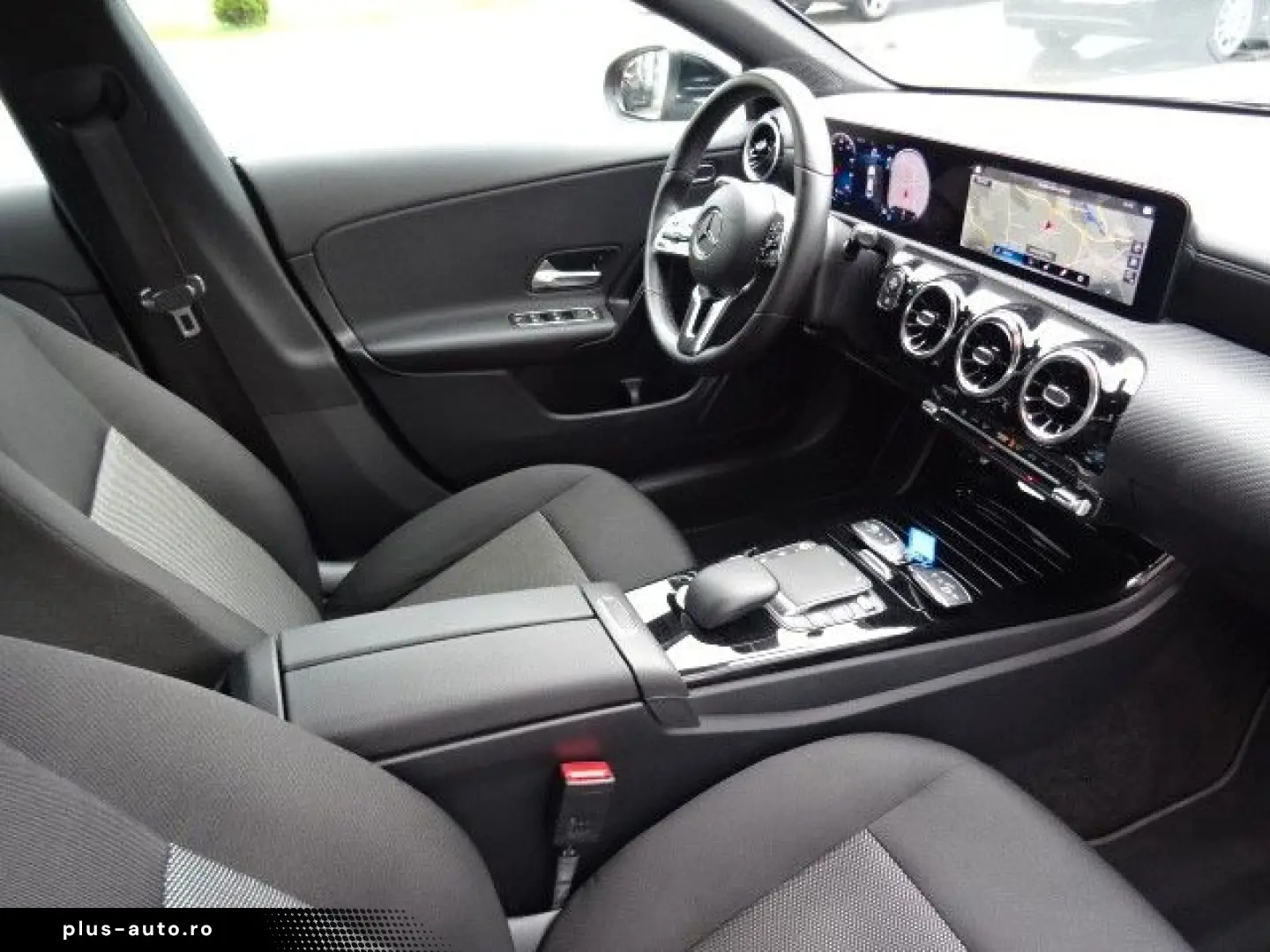 MERCEDES-BENZ CLA 180 2.0d LED  KAMERA