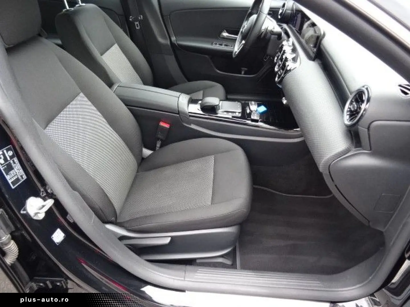 MERCEDES-BENZ CLA 180 2.0d LED  KAMERA