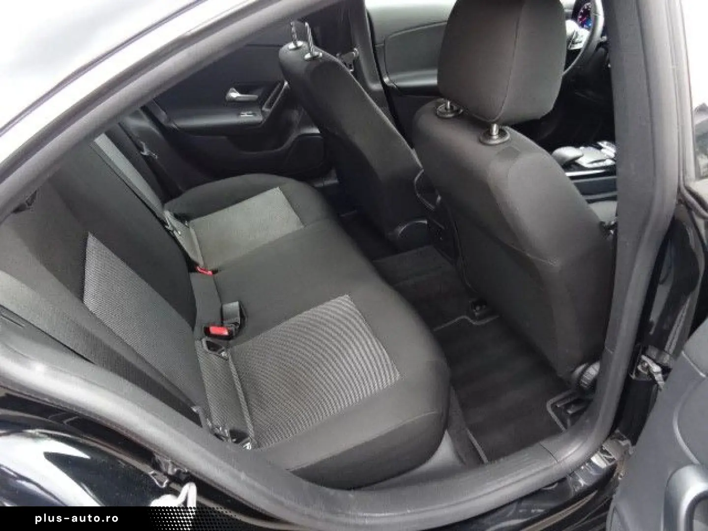 MERCEDES-BENZ CLA 180 2.0d LED  KAMERA