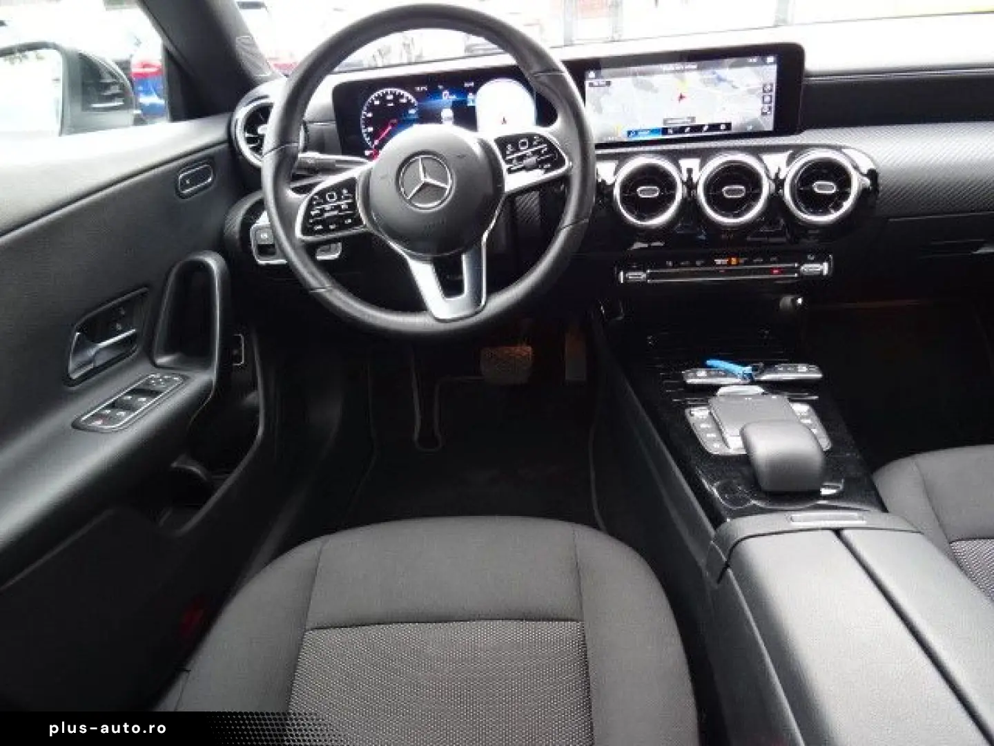 MERCEDES-BENZ CLA 180 2.0d LED  KAMERA